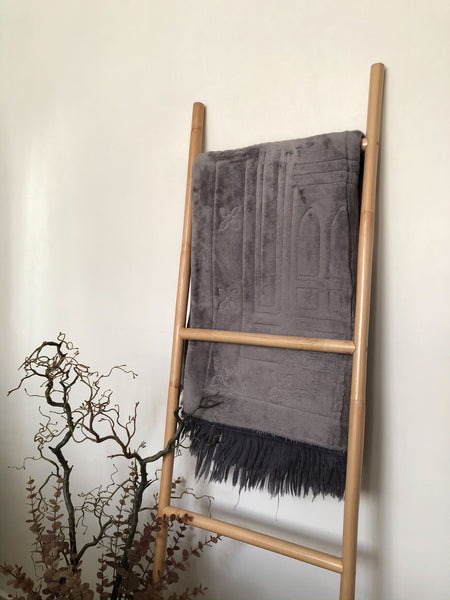 LANA Bamboo Ladder