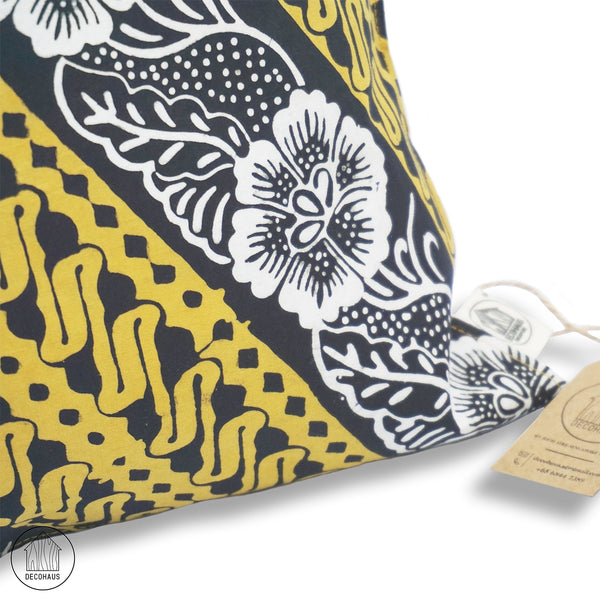 PARANG BUNGA Handstamp Batik Cushion Cover Tricolour