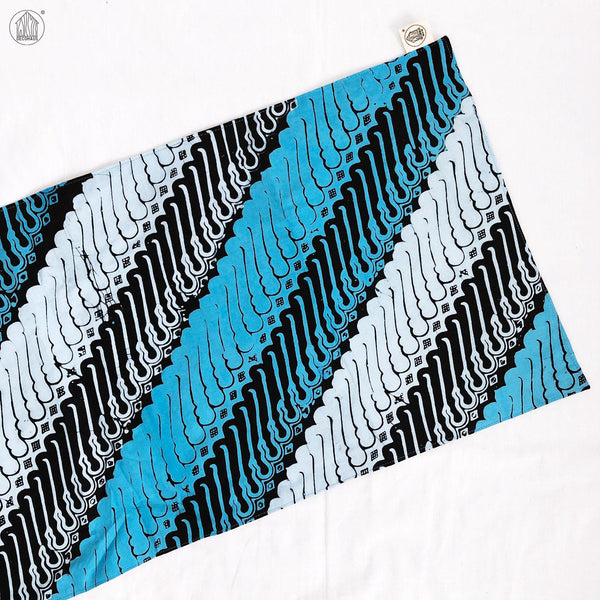 PARANG RUSAK Batik Handstamped Table Runner in Blue